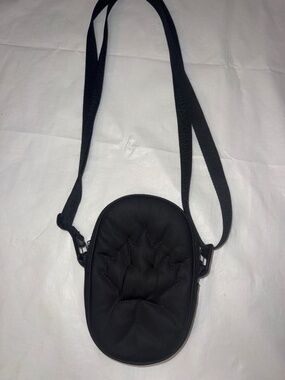 Lululemon TEAM CANADA 22 Future Legacy Crossbody Bag BLK Black